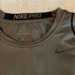 Nike Pro T